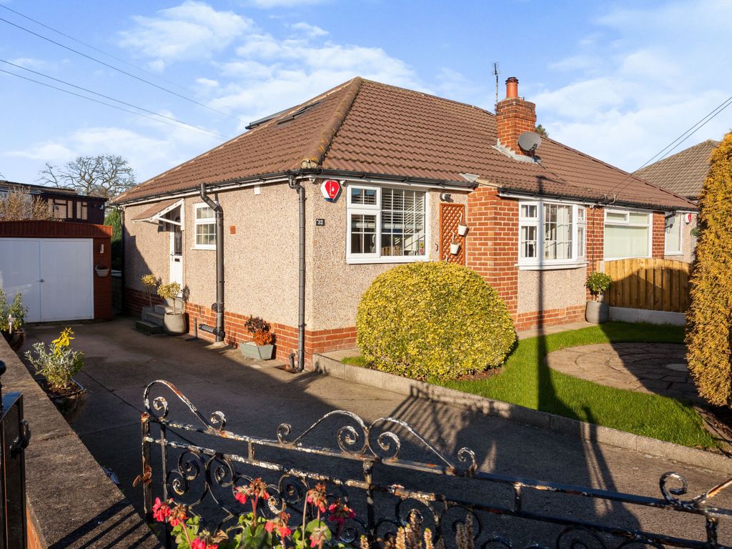3 bed bungalow for sale in Woodlands Crescent, Gomersal, Cleckheaton