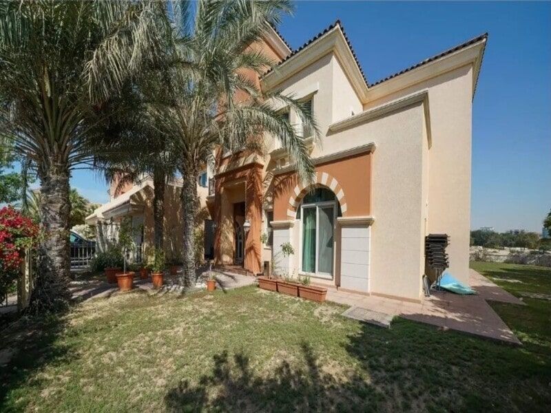 6 bed villa for sale in Novelia Village - 5th St - Dubai Sports City ...