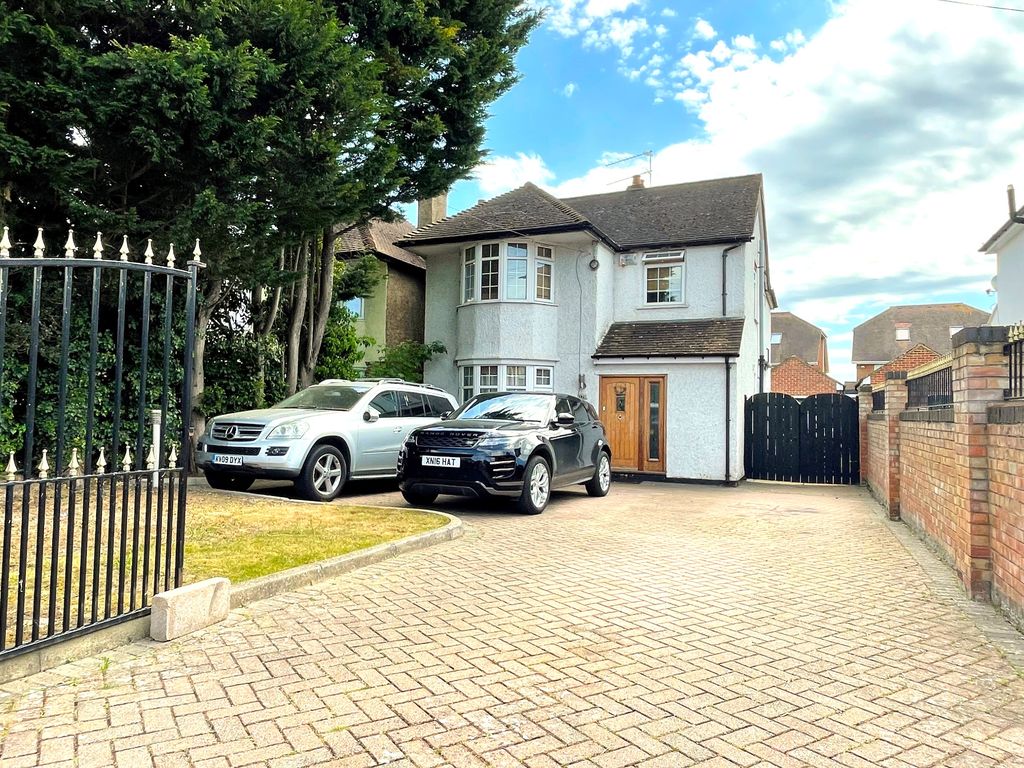 4 bed detached house for sale in Langley Road, Langley, Slough SL3 Zoopla