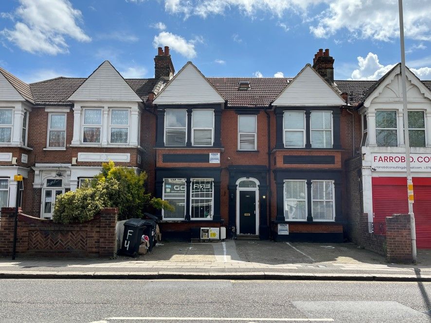 2 bed flat for sale in Flat 4, 690 Cranbrook Road, Ilford, Essex IG6