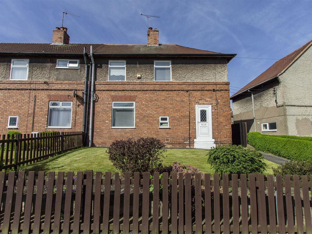 3 bed terraced house for sale in Oxford Street, Doe Lea, Chesterfield