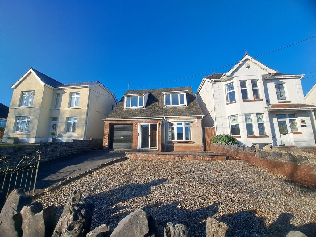 2 bed detached house for sale in Saron Road, Saron, Ammanford SA18, £199,950 Zoopla