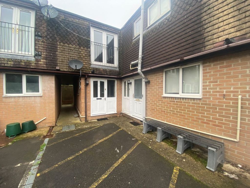 2 bed flat for sale in Flat 4 Sherwood, Uplyme Road, Lyme Regis, Dorset