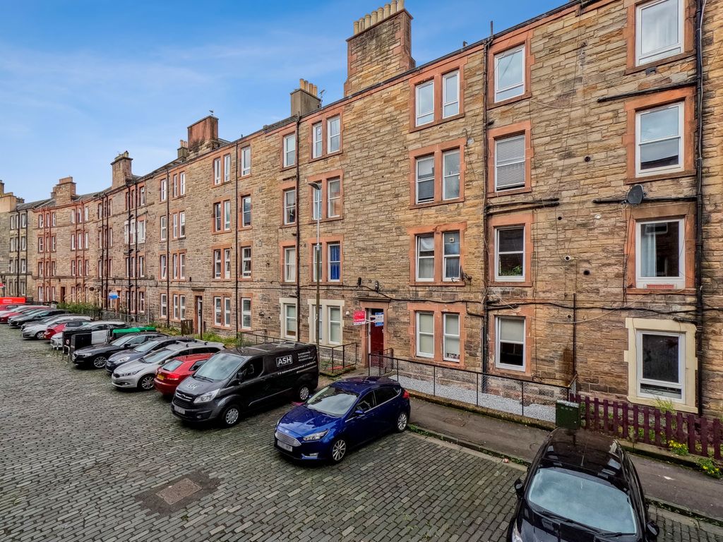 1 bed flat for sale in Smithfield Street, Edinburgh, EH11, £