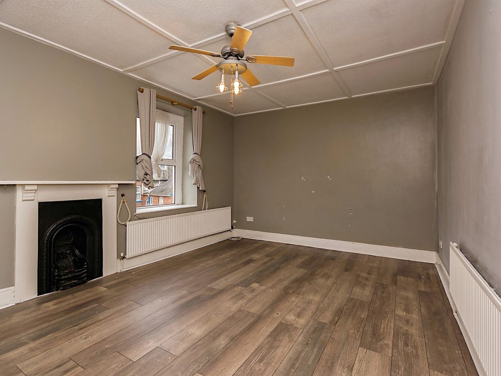 2 bed flat for sale in St. James Road, Torquay TQ1, £120,000 Zoopla