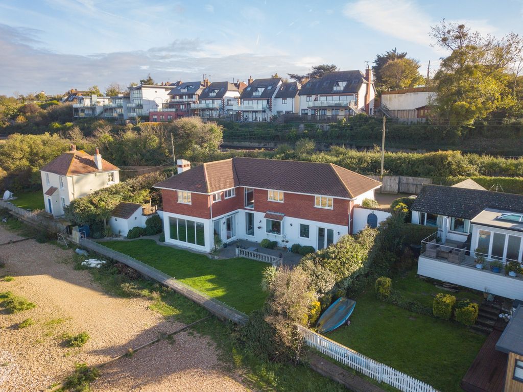 4 bed detached house for sale in Seasalter Beach, Seasalter CT5, £