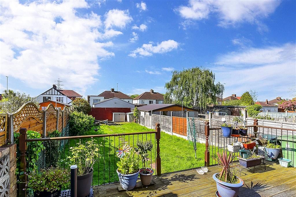 4 bed semidetached house for sale in Sutherland Avenue, Welling, Kent