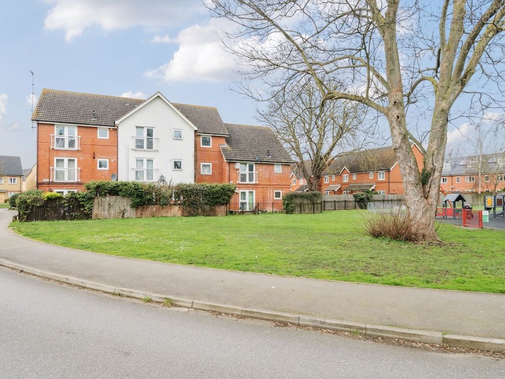 2 bed flat for sale in Puccinia Court, Yeoman Drive, StainesUpon