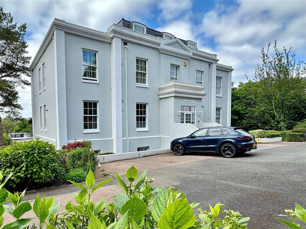 2 bed flat for sale in Lower Woodfield Road, Torquay TQ1, £315,000 Zoopla