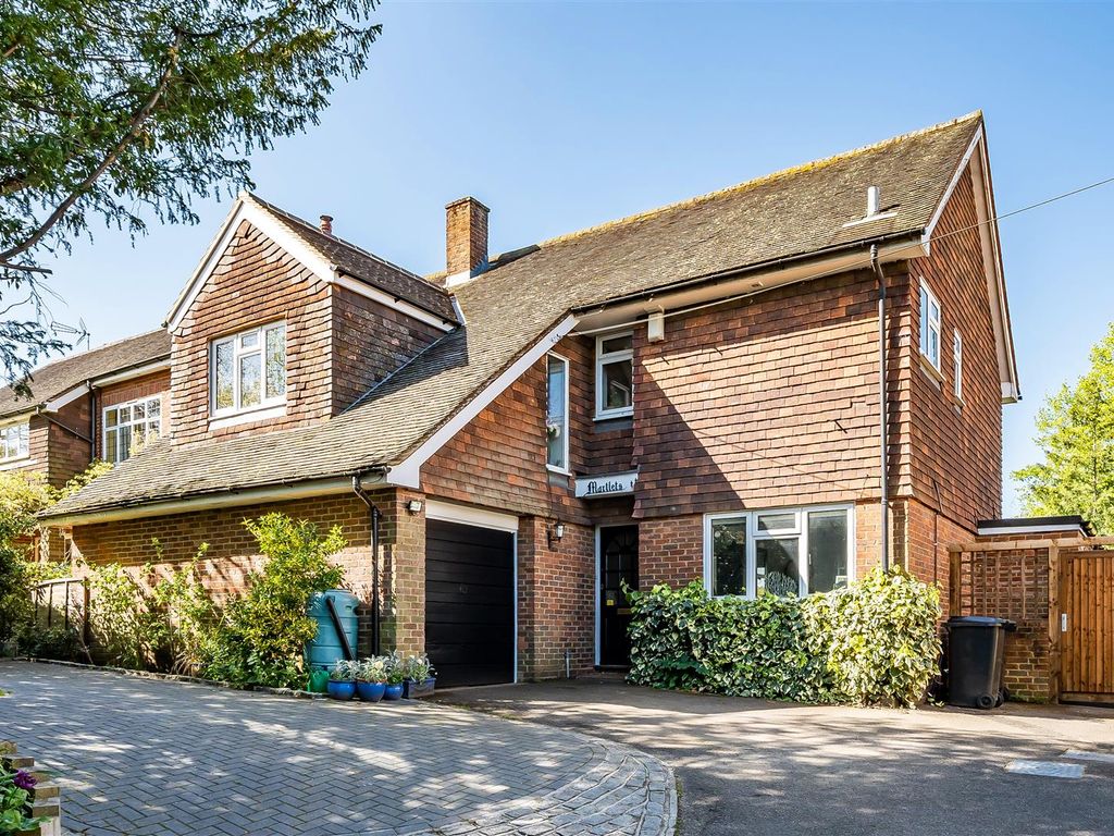 4 bed detached house for sale in Skinners Lane, Ashtead KT21, £