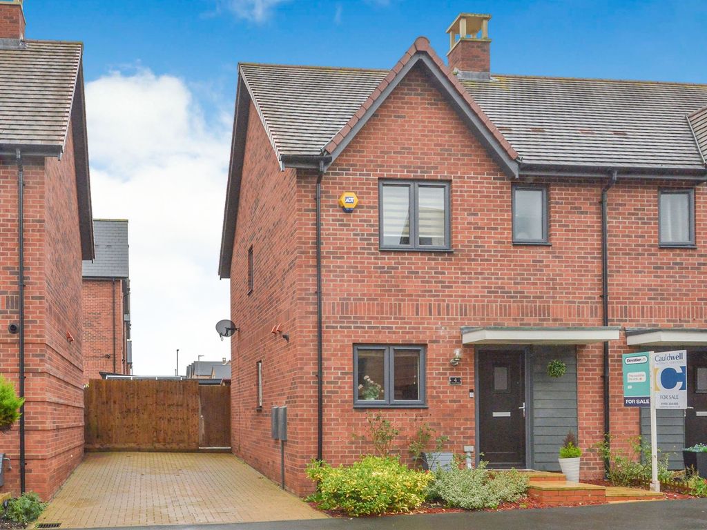 3 bed semidetached house for sale in Vaynol Way, Whitehouse, Milton