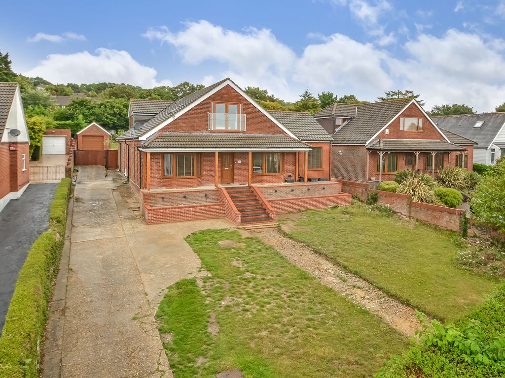 5 bed detached house for sale in Sea View Road, Drayton, Portsmouth PO6