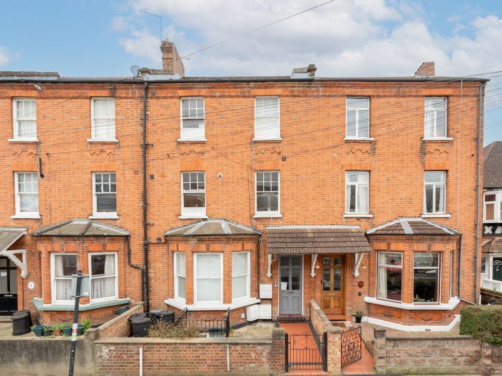 1 bed flat for sale in Stella Road, London SW17, £300,000 Zoopla