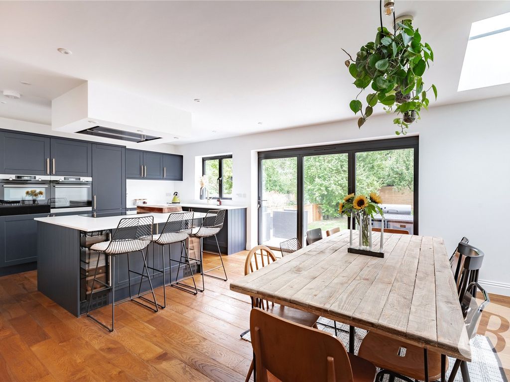 4 bed semidetached house for sale in Argyle Gardens, Upminster RM14, £800,000 Zoopla