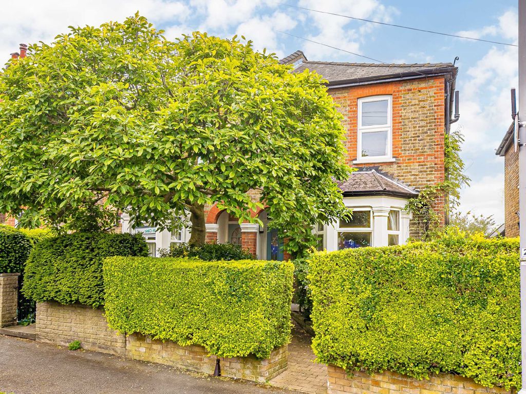 3 bed semidetached house for sale in Tolworth Park Road, Surbiton KT6