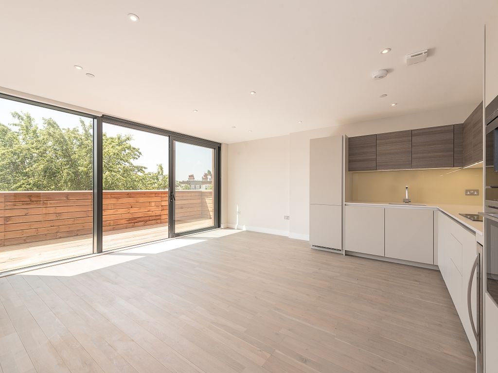 2 bed flat to rent in Finchley Road, London NW3 Zoopla