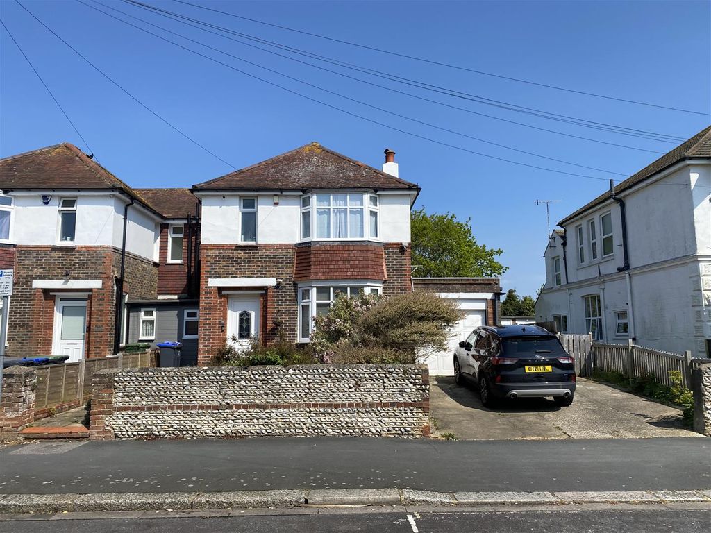 3 bed semidetached house for sale in Church Walk, Worthing BN11, £