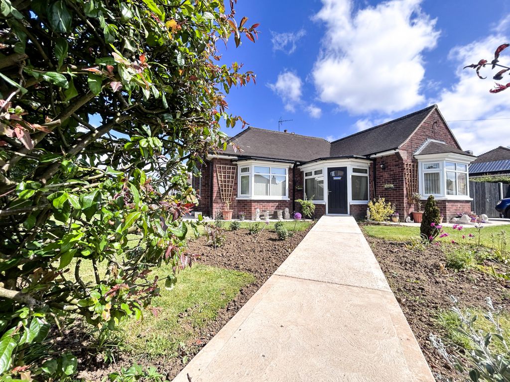 2 bed detached house for sale in Priory Lane, Scunthorpe DN17, £265,000