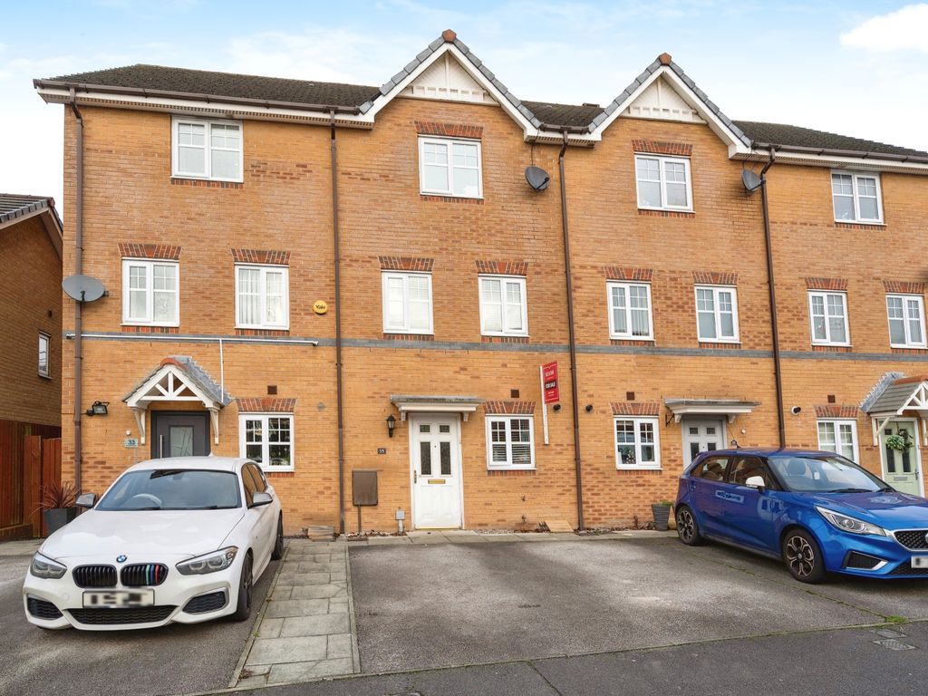 3 bed town house for sale in Jennings Park Avenue, Abram WN2, £190,000