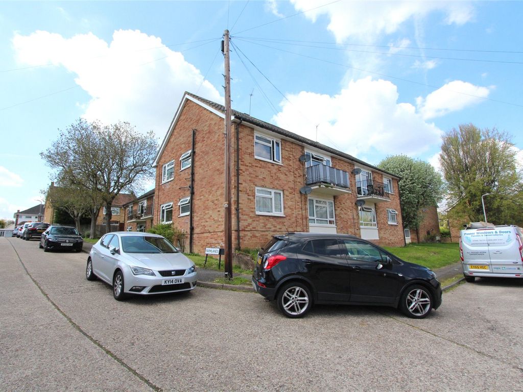2 bed flat to rent in Farmlands, Pinner HA5 Zoopla