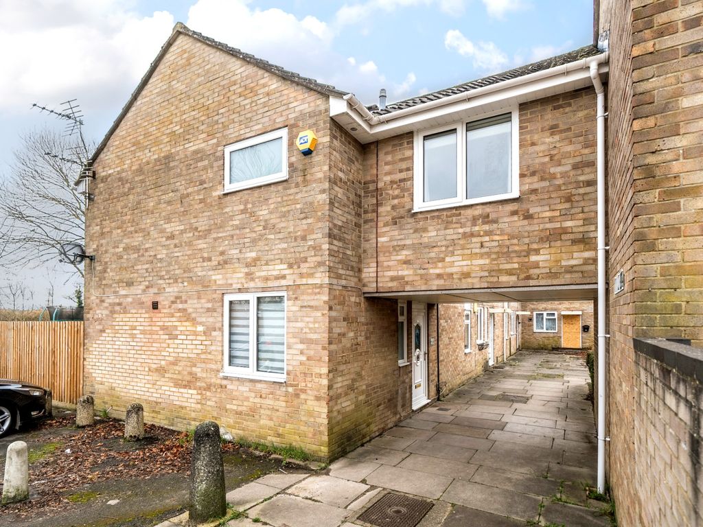4 bed terraced house for sale in Hobbs Square, Andover SP10, £289,950 Zoopla