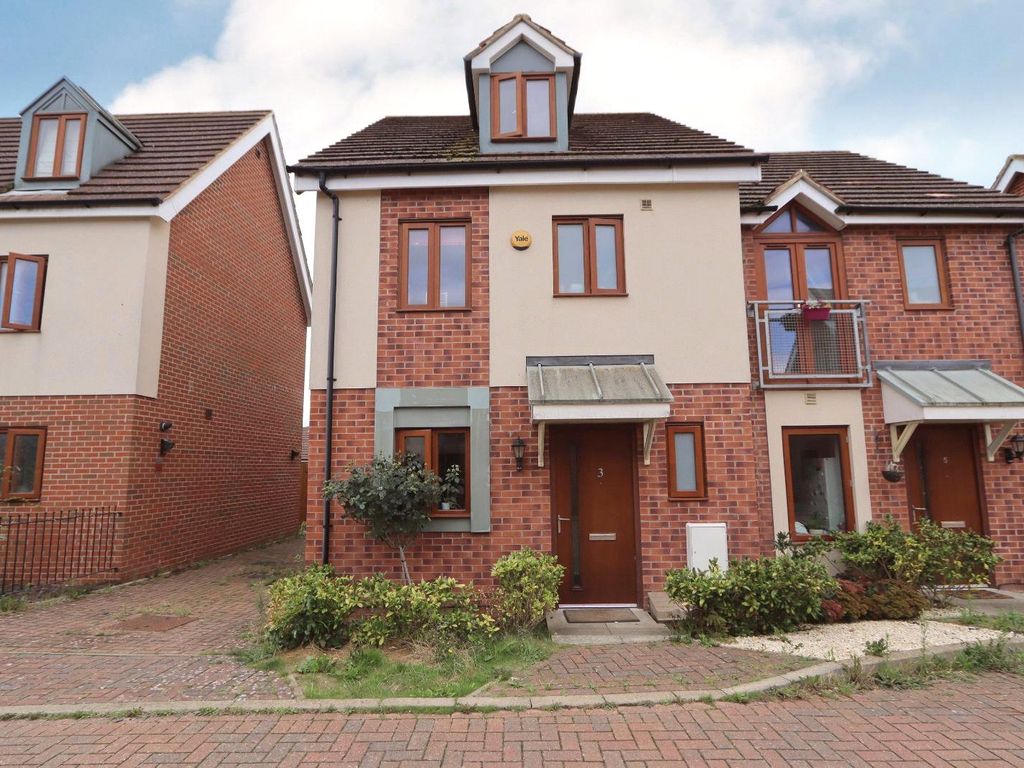 3 bed semidetached house for sale in White Haven Close, Broughton
