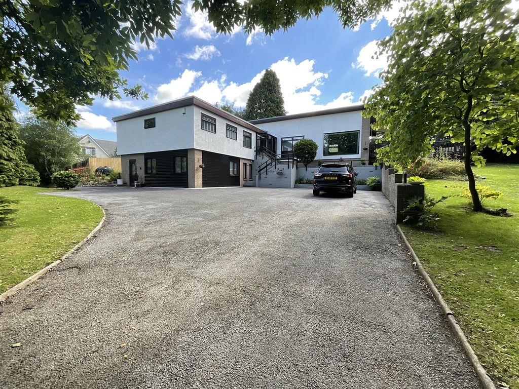 7 bed detached house for sale in Brynmawr Avenue, Ammanford SA18 Zoopla