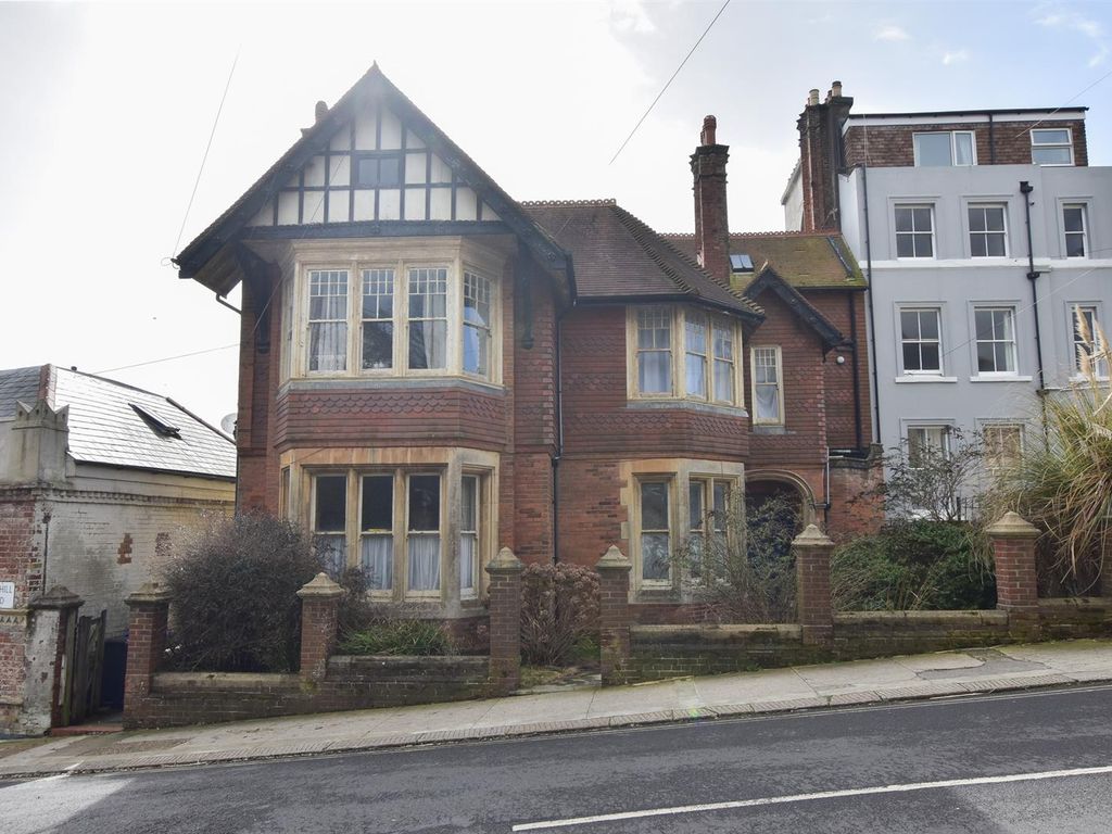 2 bed flat for sale in West Hill Road, St. LeonardsOnSea TN38 Zoopla