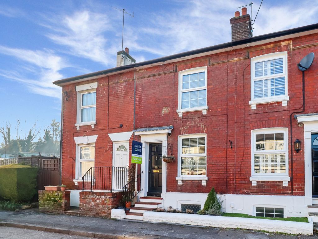 2 bed terraced house for sale in Bury Road, Hemel Hempstead HP1 Zoopla