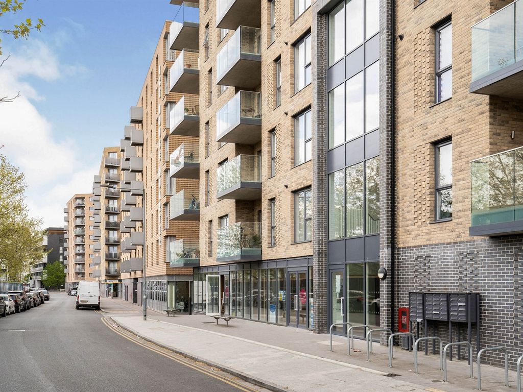 2 bed flat for sale in Abbey Road, Barking IG11 Zoopla