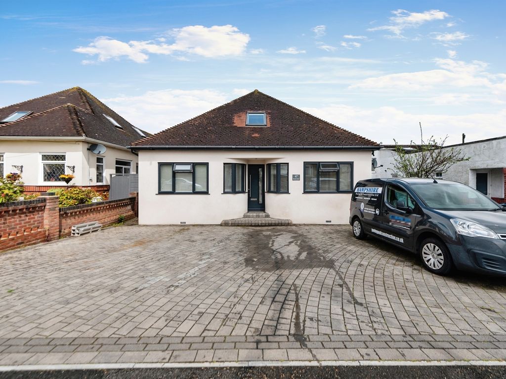 4 bed bungalow for sale in Bushy Mead, Widley, Waterlooville PO7, £