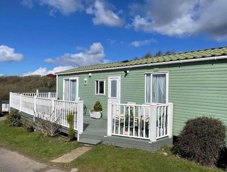 2 bed mobile/park home for sale in Meadows Retreat Lodge Park