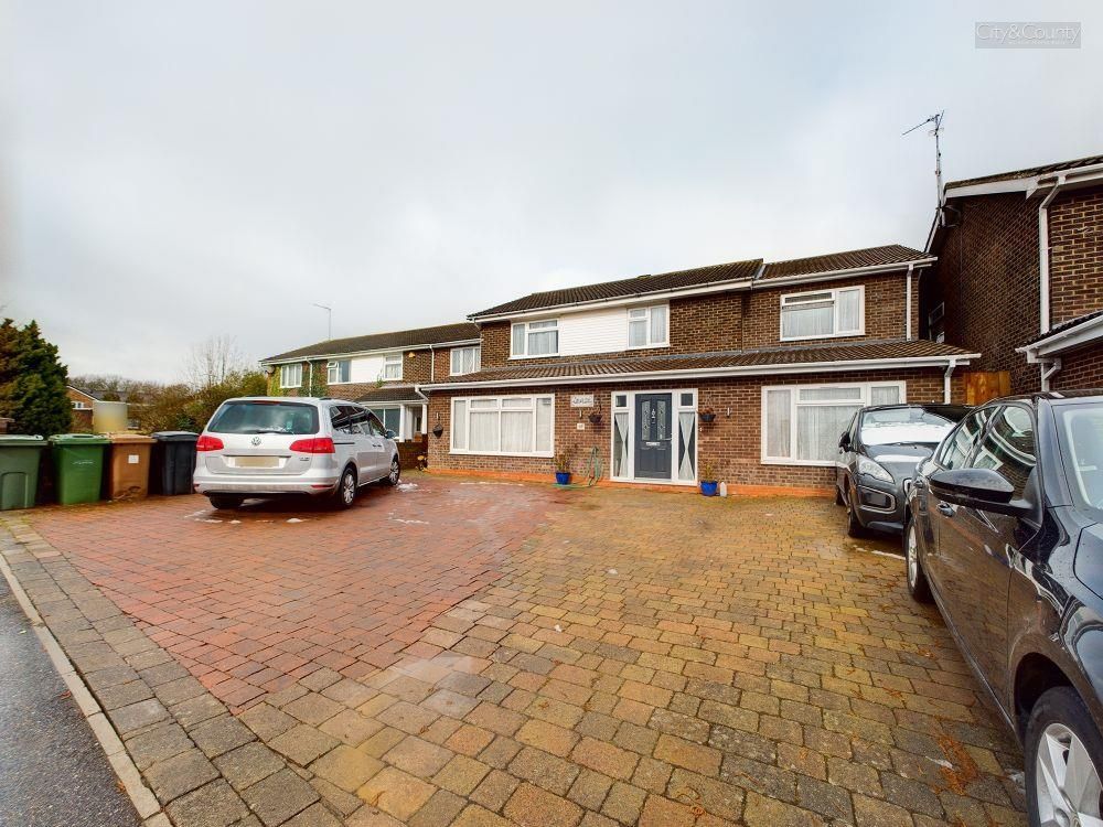 8 bed detached house for sale in Bradwell Road, Longthorpe, Peterborough PE3 Zoopla