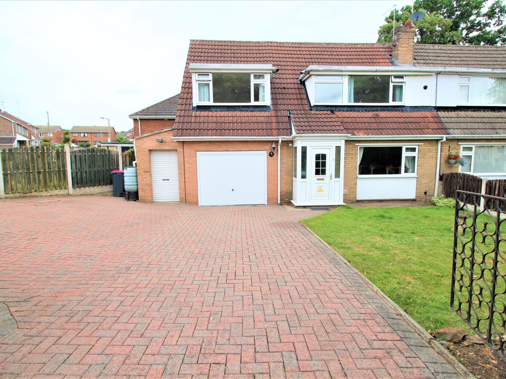 4 bed semidetached house for sale in Piccadilly Road, Swinton
