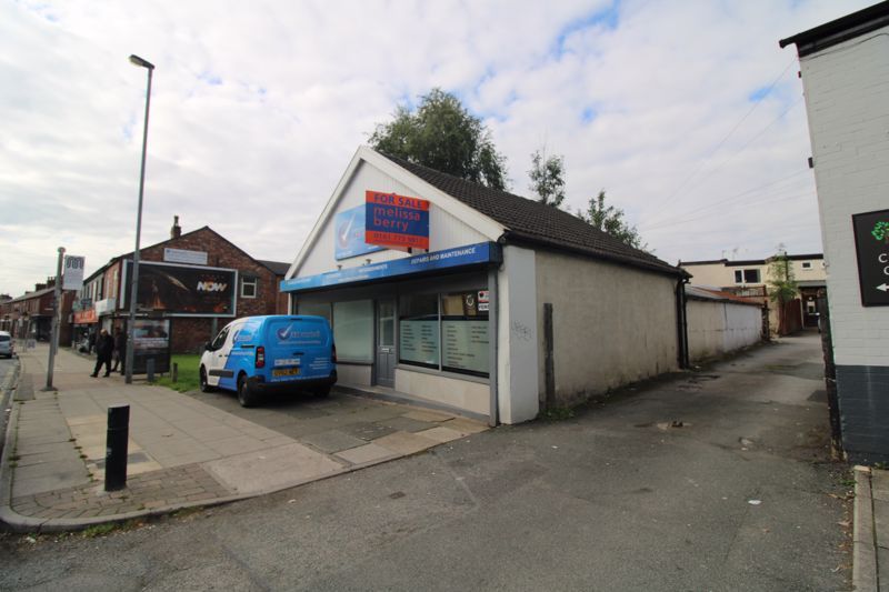 Property for sale in Bury Old Road, Prestwich, Manchester M25 Zoopla