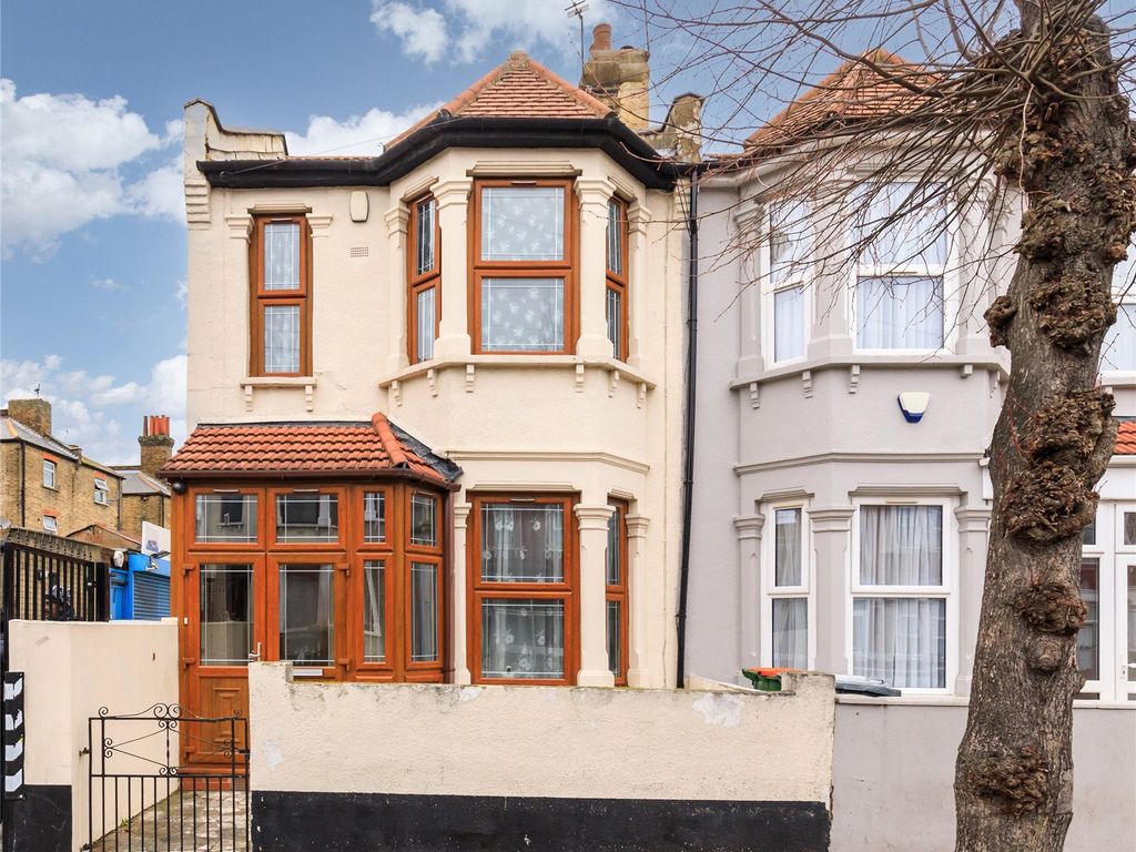 4 bed end terrace house for sale in Gladstone Avenue, London E12 Zoopla