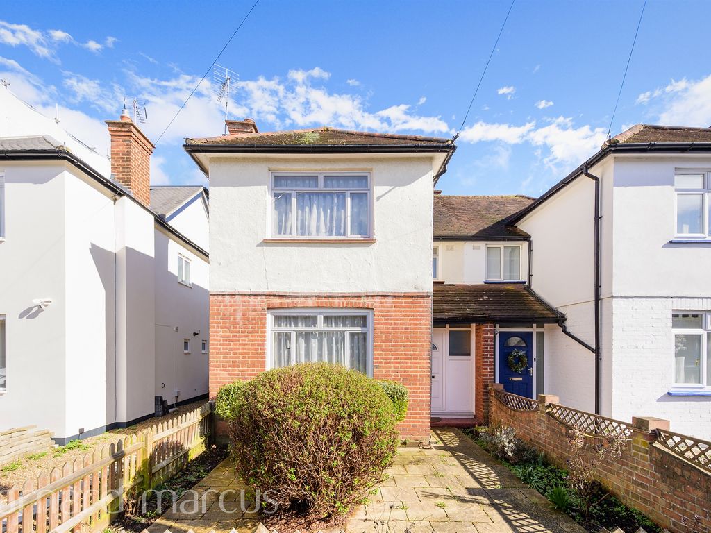 3 bed semidetached house for sale in Cotterill Road, Tolworth