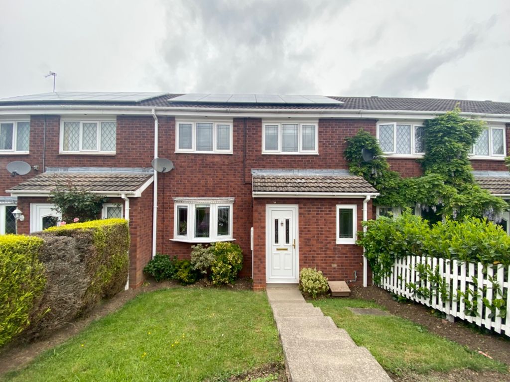 3 bed terraced house for sale in Charnwood Drive, Hartshill, Nuneaton