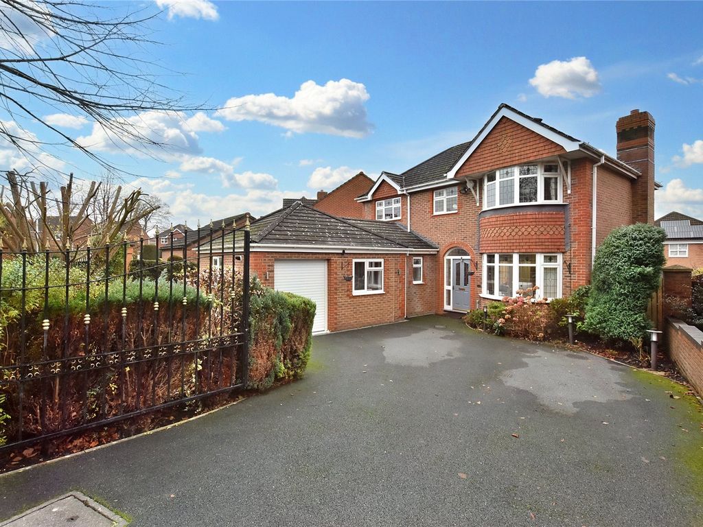 5 bed detached house for sale in Woodlea Drive, Meanwood, Leeds, West