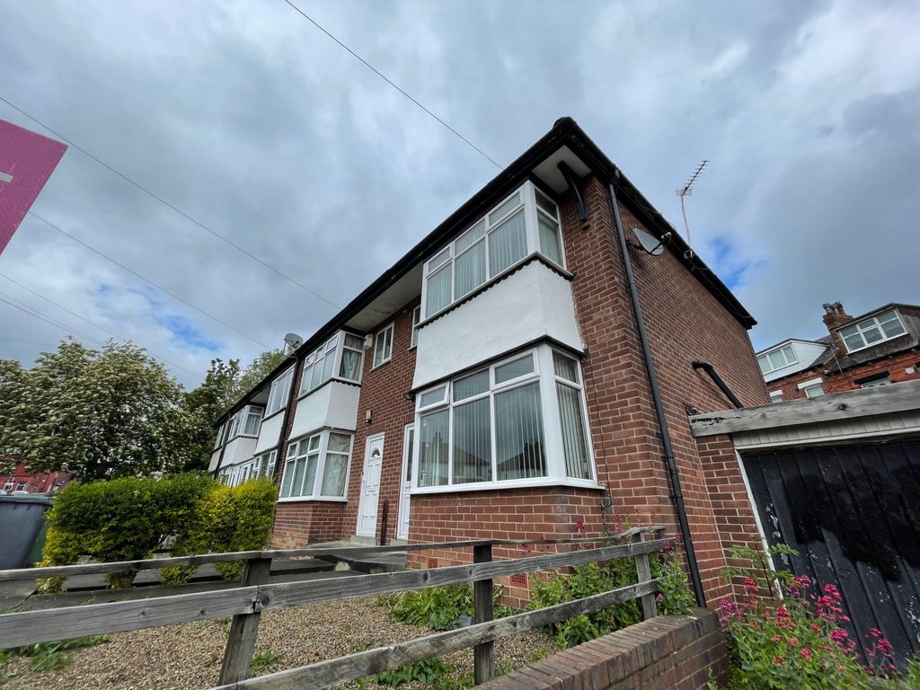 3 bed terraced house to rent in Newport Road, Leeds, West Yorkshire LS6
