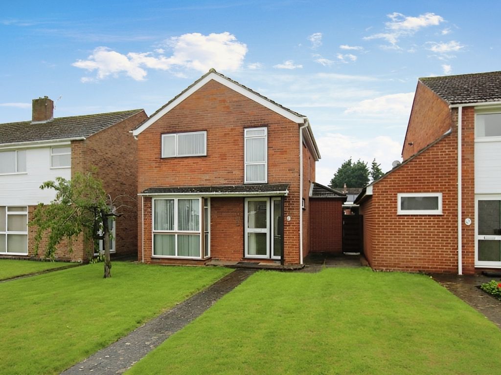 3 bed detached house for sale in Field Close, Kidlington OX5, £415,000