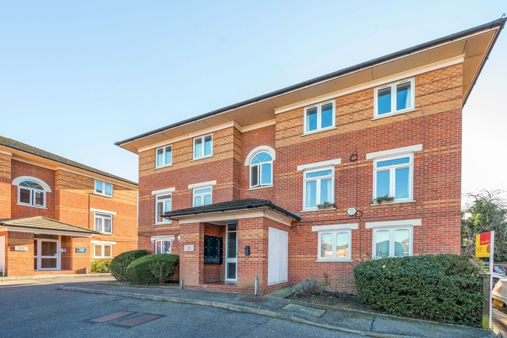 1 bed flat to rent in Swynford Gardens, Hendon NW4, £1,400 pcm Zoopla