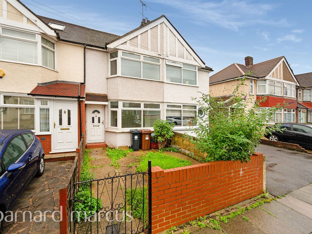 2 bed terraced house for sale in Hanover Avenue, Feltham TW13, £375,000