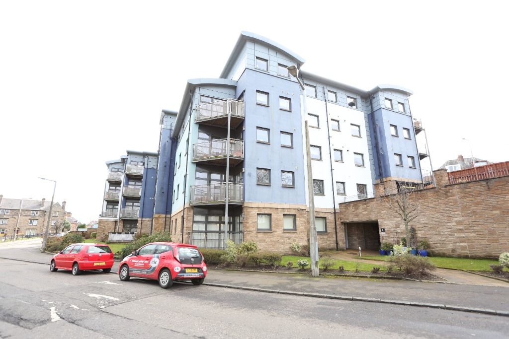 1 bed flat to rent in Northfield Heights, Willowbrae, Edinburgh EH8