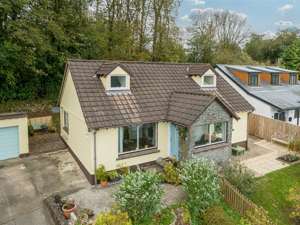 3 bed detached house for sale in Sand Hill, Gunnislake PL18, £300,000