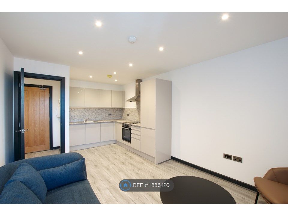 1 bed flat to rent in Trinity Apartments, Leeds LS13, £875 pcm Zoopla