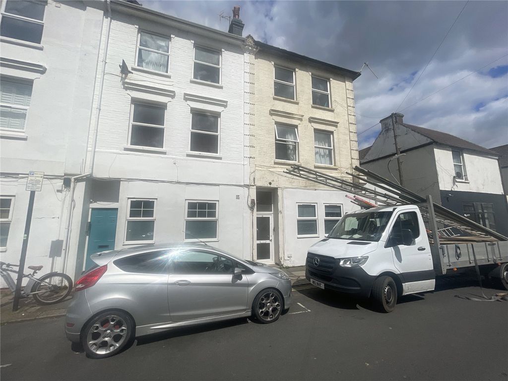 Studio to rent in Hove, East Sussex BN3, £650 pcm Zoopla