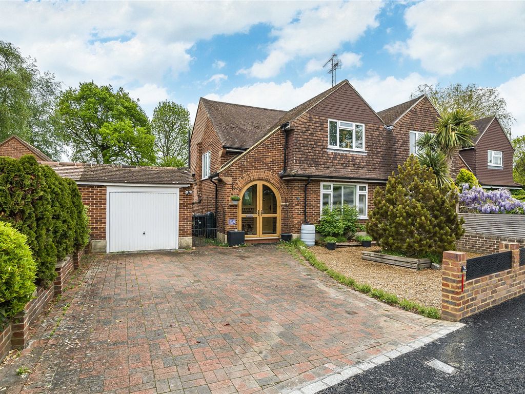 2 bed semidetached house for sale in Ripley, Surrey GU23 Zoopla