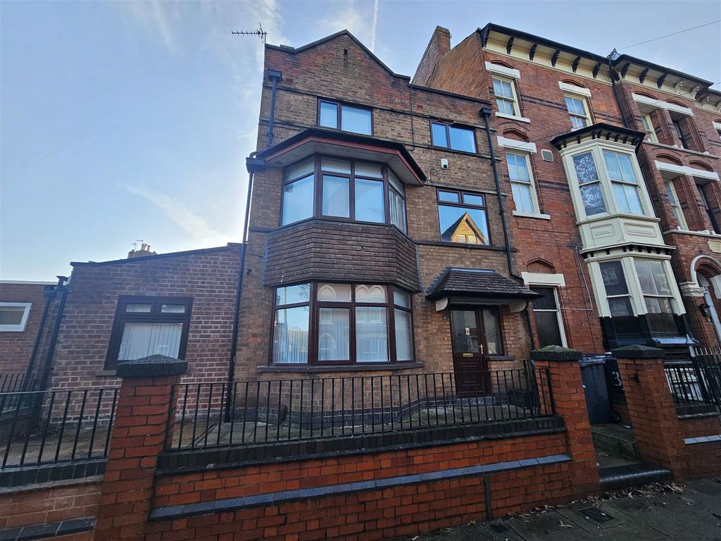 Room to rent in Highfield Street, Stoneygate, Leicester LE2, £500 pcm Zoopla