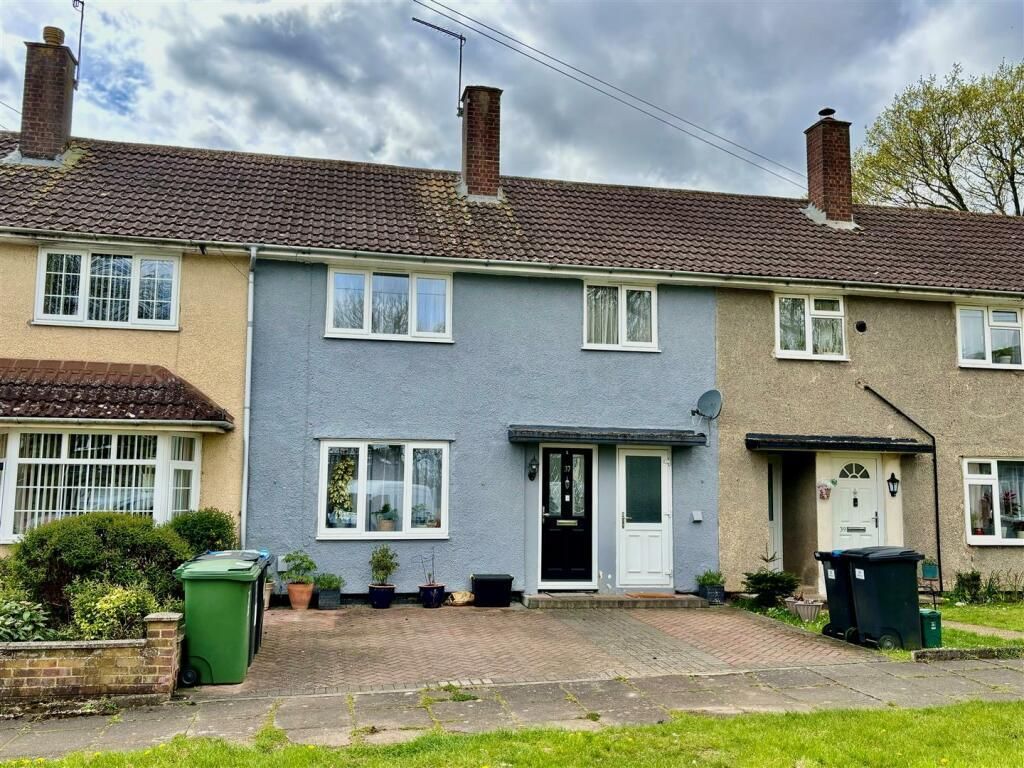 3 bed terraced house for sale in Middle Hill, Chaulden, Hemel Hempstead